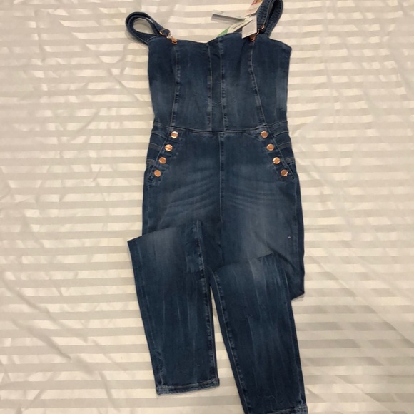 Guess woman denim jumpsuit. - Picture 1 of 5